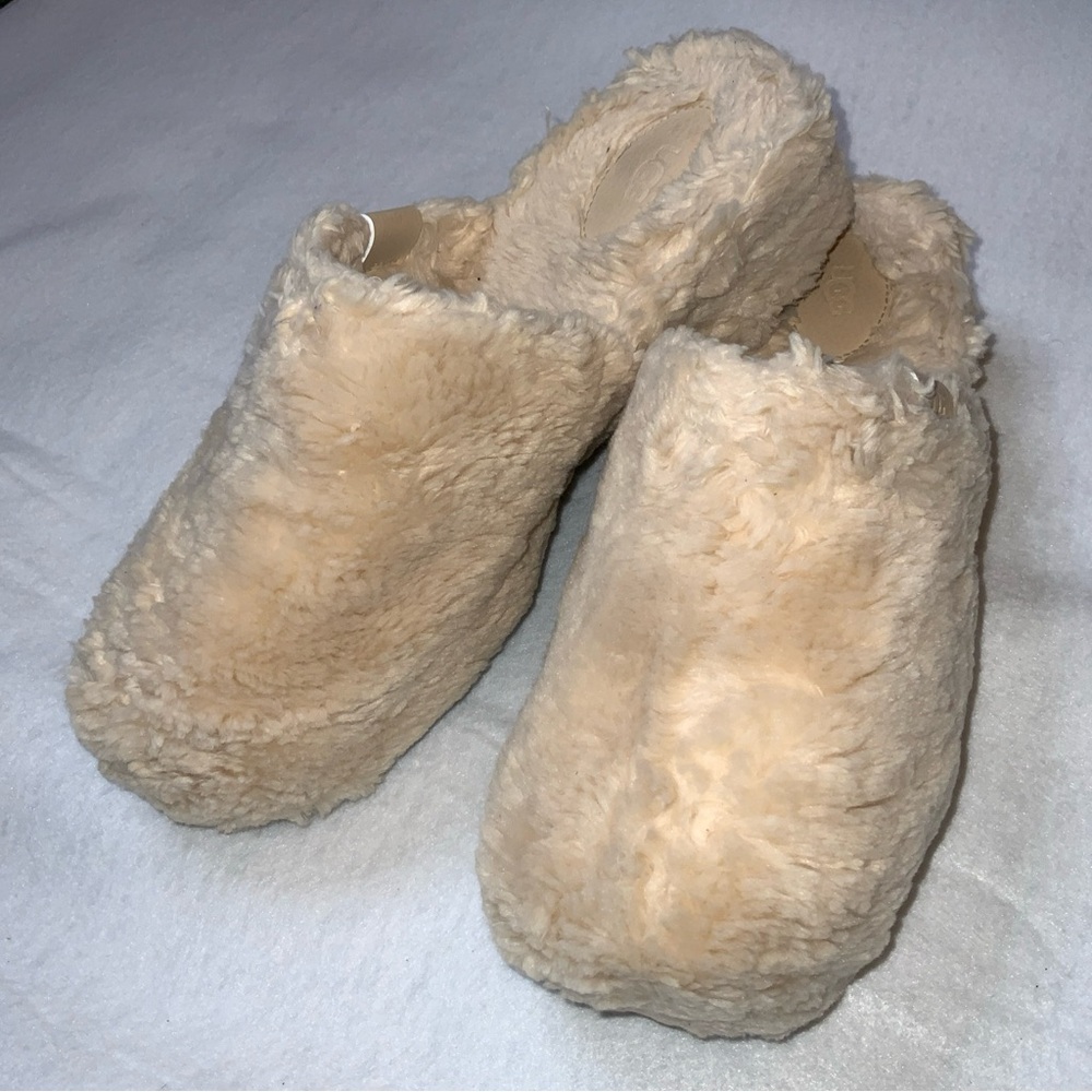 Ugg Womens Fuzz Sugar Clog Size 9 - image 3